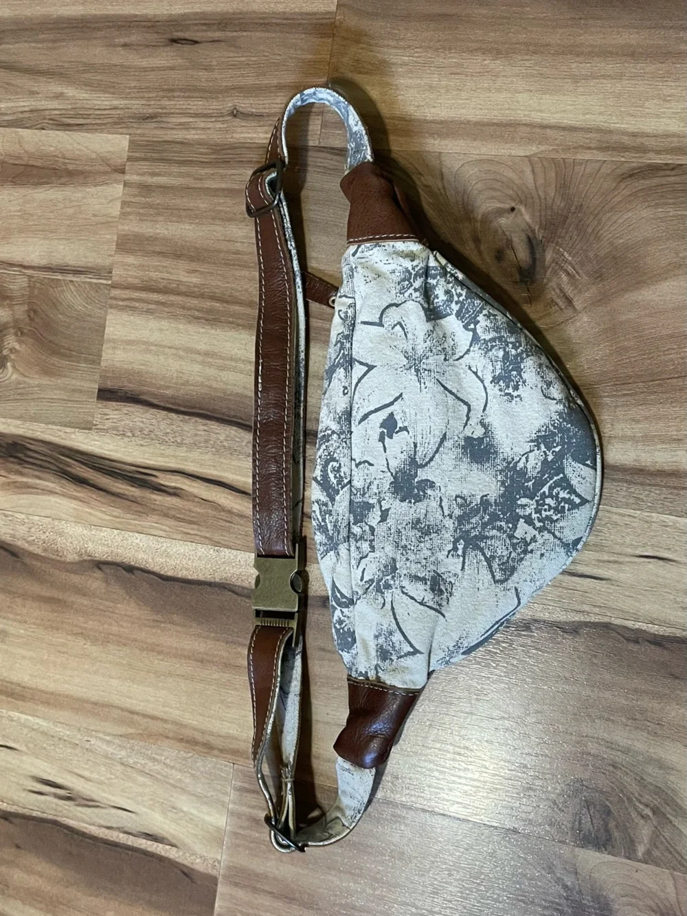 Myra Bag Western Cowhide Canvas Fanny Pack Impression Waist Bag Crossbody